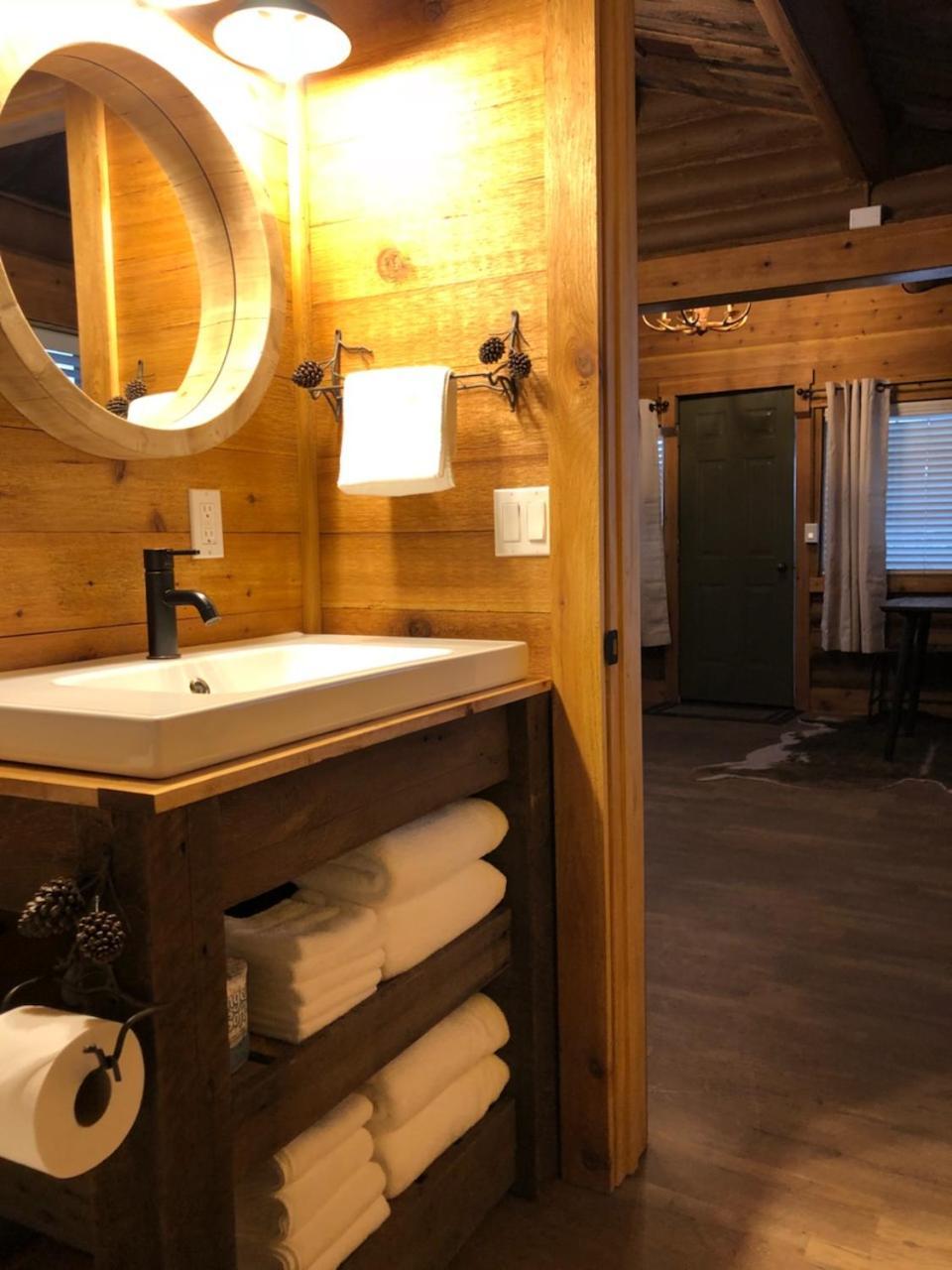 Elkhorn Cabins And Inn West Yellowstone Quarto foto
